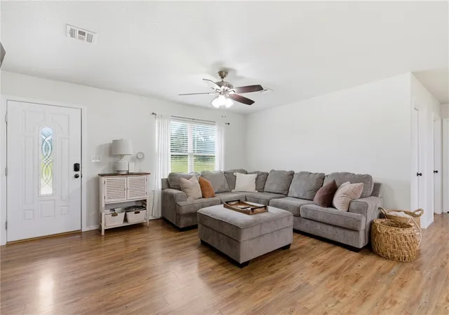 Photo 5 of Sale Pending at 21048 Richard Ct, Siloam Springs, AR 72761 | MLS# 1349633 | Listing updated on 2026-07-26