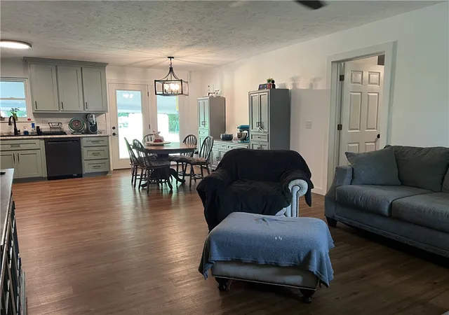 3rd image of 79 Meadow Ln, Western Grove, AR 72685 | MLS# 1349787