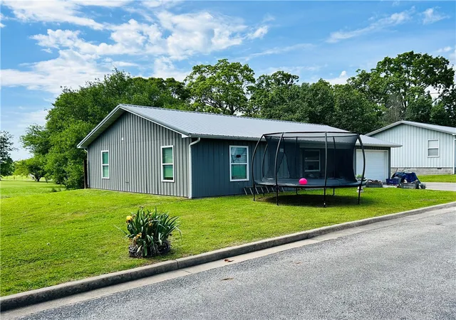 Homes for sale in Berryville, AR | 104 Clive, Berryville, AR 72616 | MLS# 1349831