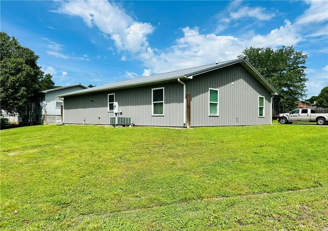 Homes for sale in Berryville, AR | 104 Clive, Berryville, AR 72616 | MLS# 1349831