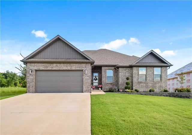 1st image of 832 Buchanan St, Prairie Grove, AR 72753 | MLS# 1350876