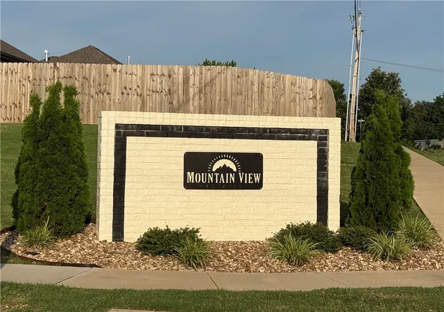 32nd image of 832 Buchanan St, Prairie Grove, AR 72753 | MLS# 1350876