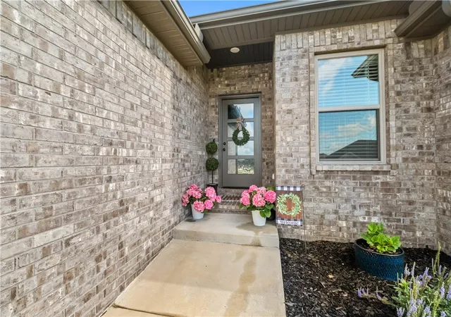 4th image of 832 Buchanan St, Prairie Grove, AR 72753 | MLS# 1350876