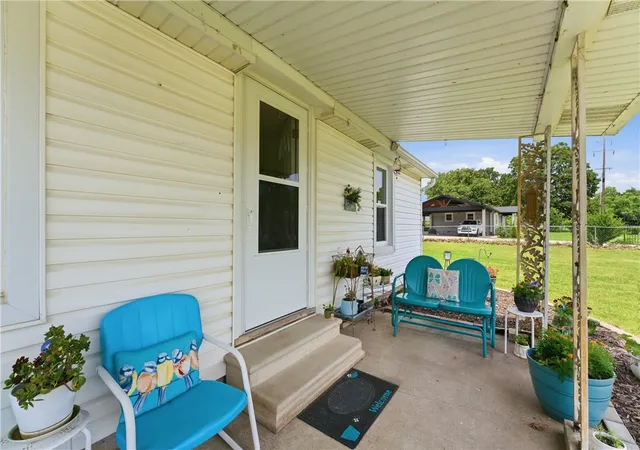 2nd image of 3132 N Oak St, Springdale, AR 72764 | MLS# 1349548