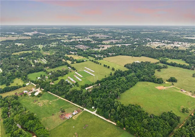 image of 20098 E Dawn Hill East Rd, Gentry, AR 72734 | MLS# 1348060