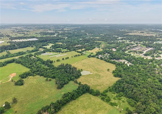 image of 20098 E Dawn Hill East Rd, Gentry, AR 72734 | MLS# 1348060