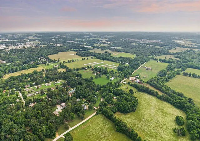 image of 20098 E Dawn Hill East Rd, Gentry, AR 72734 | MLS# 1348060