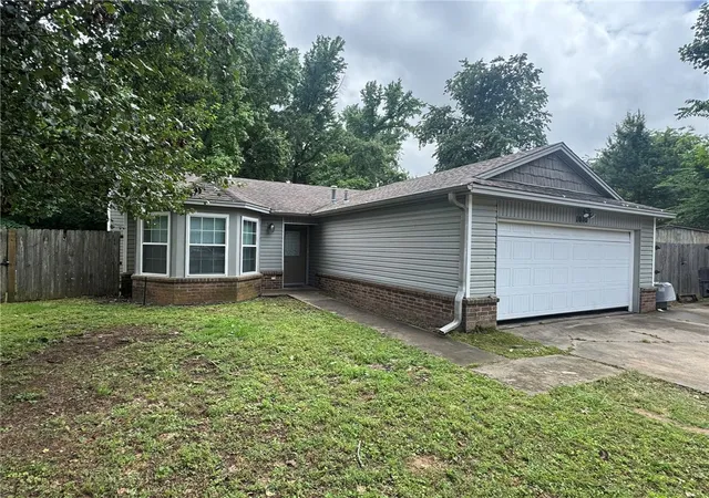 Homes for sale in Russellville, AR | 1010 E 23rd St, Russellville, AR 72802 | MLS# 1349431