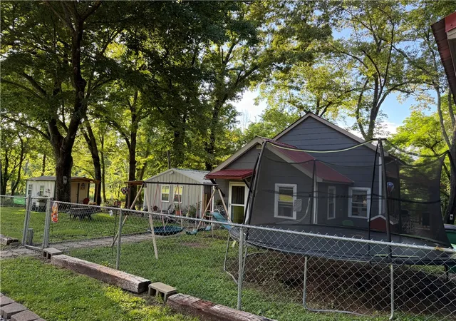 Homes for sale in Flippin, AR | 277 6th St, Flippin, AR 72634 | MLS# 1350912
