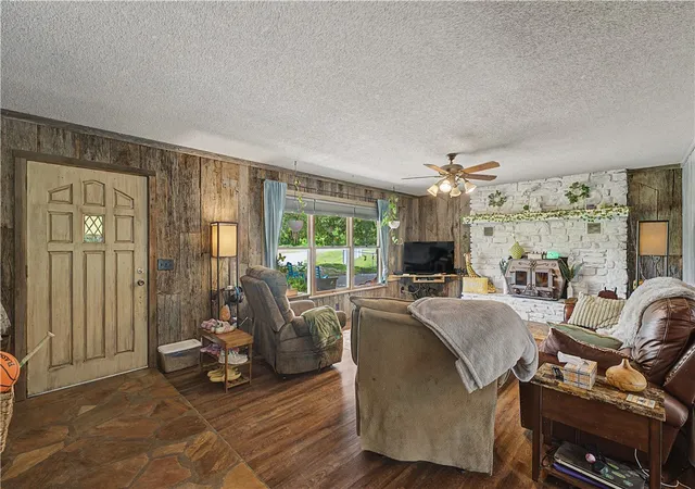 Photo 3 of Single family home for sale at 16698 Harmon Rd, Fayetteville, AR 72704 | MLS# 1350962 | Listing updated on 2026-07-10