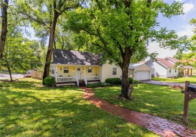 Homes for sale in Berryville, AR | 304 Phillips St, Berryville, AR 72616 | MLS# 1350904