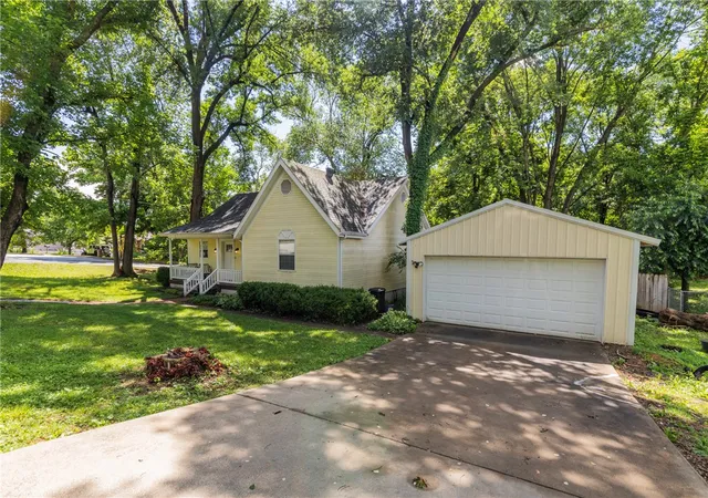 Homes for sale in Berryville, AR | 304 Phillips St, Berryville, AR 72616 | MLS# 1350904