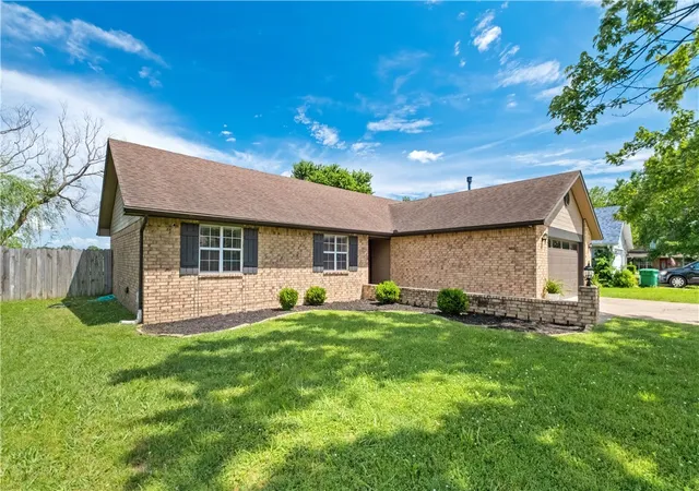 2nd image of 300 Stein St, Centerton, AR 72719 | MLS# 1350954
