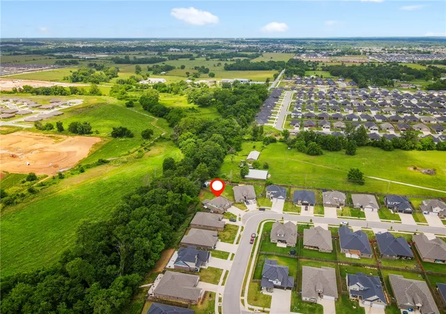 45th image of 3802 Sw Pinecrest Dr, Bentonville, AR 72713 | MLS# 1345500