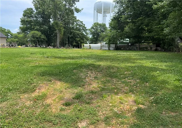 Homes for sale in Siloam Springs, AR | 411 N Madison St, Siloam Springs, AR 72761 | MLS# 1349713