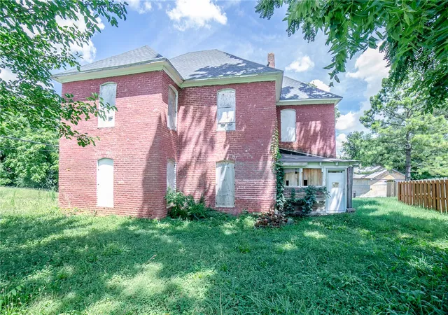 3rd image of 195 N A St, Centerton, AR 72719 | MLS# 1350871
