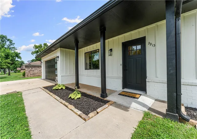 1st image of 2913 Parkwood Dr, Rogers, AR 72756 | MLS# 1349683