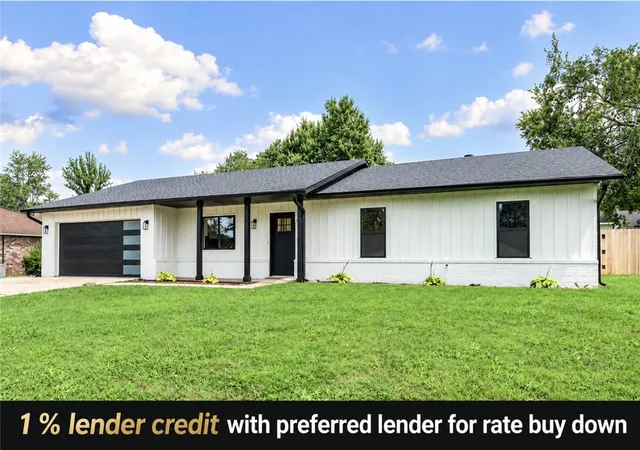 Photo 1 of Single family home for sale at 2913 Parkwood Dr, Rogers, AR 72756 | MLS# 1349683 | Listing updated on 2026-10-02