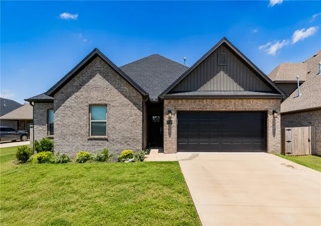 Photo 1 of Single family home for sale at 1930 Lordsburg Ct, Bentonville, AR 72713 | MLS# 1350993 | Listing updated on 2026-07-01