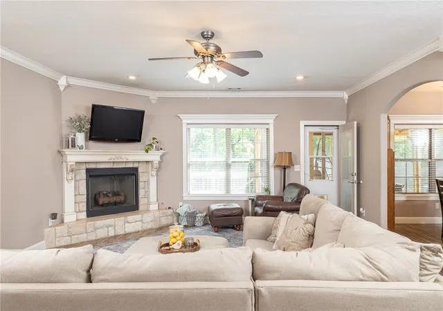 3rd image of 1166 Trail Bluff Dr, Fayetteville, AR 72703 | MLS# 1350863