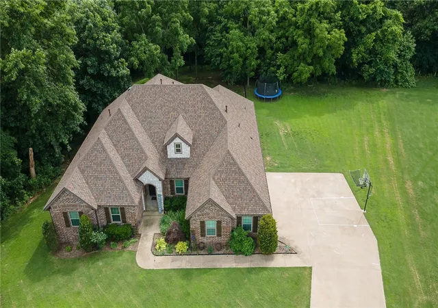 47th image of 1166 Trail Bluff Dr, Fayetteville, AR 72703 | MLS# 1350863