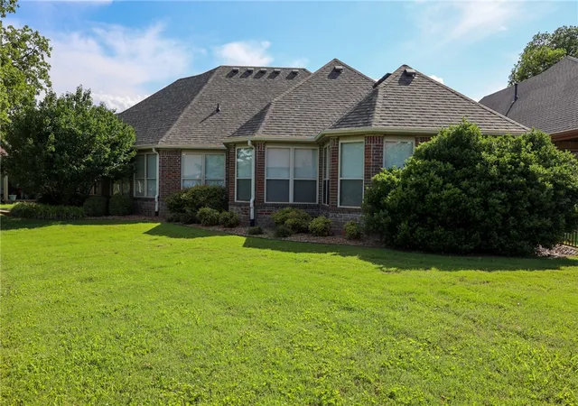 2nd image of 5744 Staro Ln, Springdale, AR 72762 | MLS# 1351047