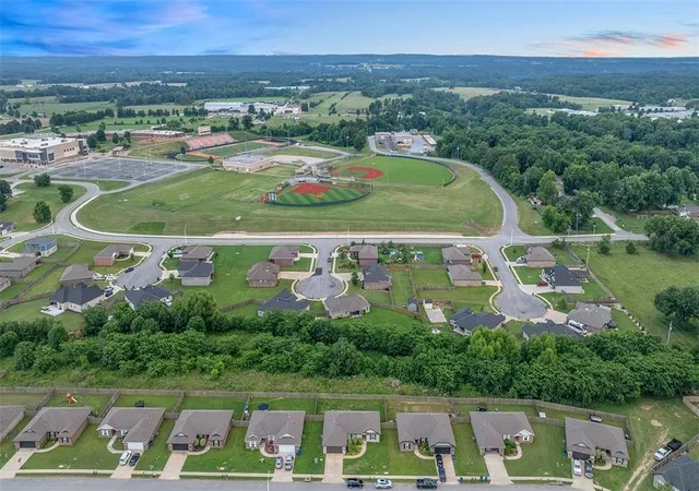 33rd image of 517 Eagle Dr, Gravette, AR 72736 | MLS# 1350917