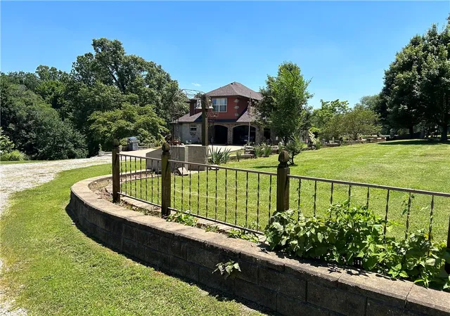 4th image of 13040 Riders Ln, Gravette, AR 72736 | MLS# 1349776