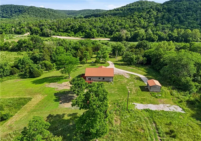 Homes for sale in Eureka Springs, AR | 7692 Madison 1425, Eureka Springs, AR 72632 | MLS# 1349793