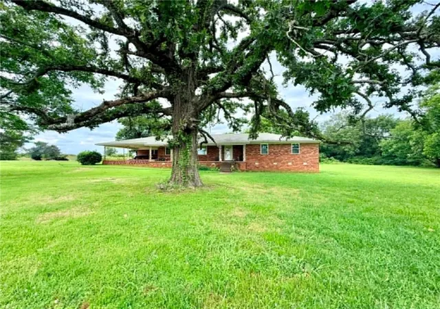 Homes for sale in Dardanelle, AR | 10034 Tillman Ln, Dardanelle, AR 72834 | MLS# 1351050