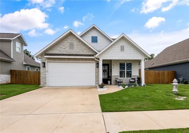 Homes for sale in Rogers, AR | 1810 W Saddlebrook Ln, Rogers, AR 72758 | MLS# 1349576