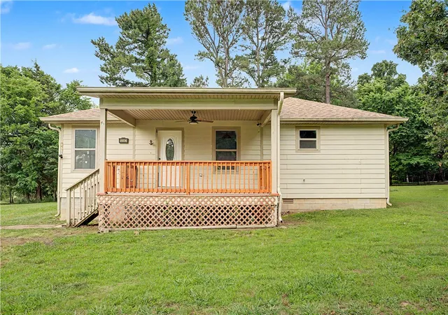 1st image of 15583 S Applehill Rd, Prairie Grove, AR 72753 | MLS# 1350879