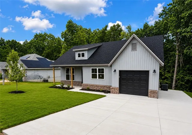 Homes for sale in Bella Vista, AR | 39 Taransay Cir, Bella Vista, AR 72715 | MLS# 1350939