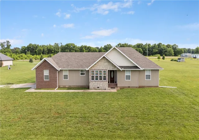 Homes for sale in Washburn, MO | 8861 Farm Road 2212, Washburn, MO 65772 | MLS# 1351006