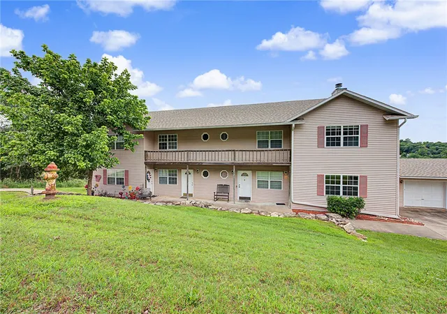 Homes for sale in Holiday Island, AR | 18 Green Meadow Ln, Holiday Island, AR 72631 | MLS# 1351057