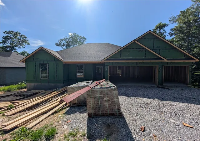 Photo 1 of Sale Pending at 51 Skipton Dr, Bella Vista, AR 72714 | MLS# 1351175 | Listing updated on 2026-06-25