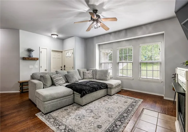 4th image of 9 Llanon Ln, Bella Vista, AR 72714 | MLS# 1351176