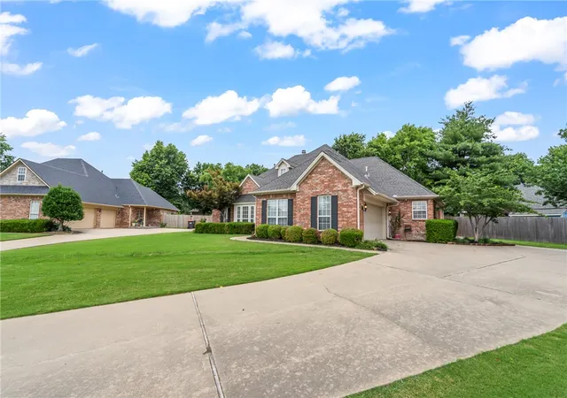 3rd image of 4294 Kingsbury Cvs, Springdale, AR 72762 | MLS# 1351026