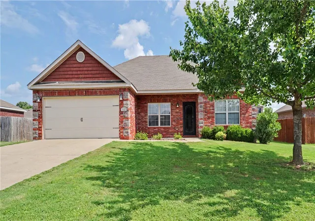 Photo 1 of Sale Pending at 5003 Cross Crk Blvd, Rogers, AR 72758 | MLS# 1351023 | Listing updated on 2026-07-31