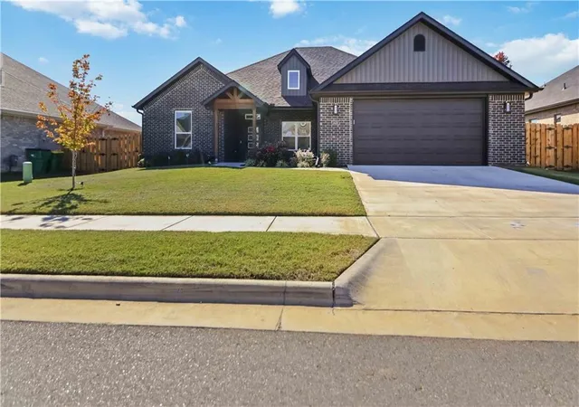 Photo 4 of Single family home for sale at 1431 Sessile Oak Way, Bentonville, AR 72713 | MLS# 1351177 | Listing updated on 2026-06-08