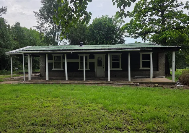1st image of 161 Hughes Rd, Lamar, AR 72846 | MLS# 1351254