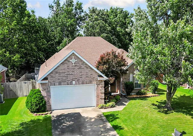 Photo 2 of Sale Pending at 3803 Se 5th Street, Bentonville, AR 72712 | MLS# 1351245 | Listing updated on 2026-07-08