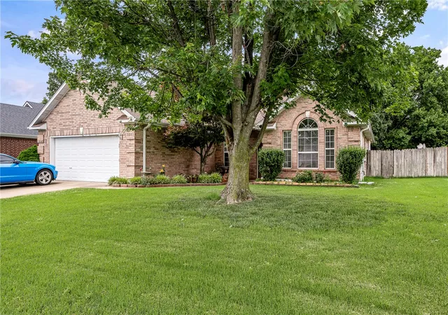 Photo 3 of Sale Pending at 3803 SE 5th Street, Bentonville, AR 72712 | MLS# 1351245 | Listing updated on 2026-07-08