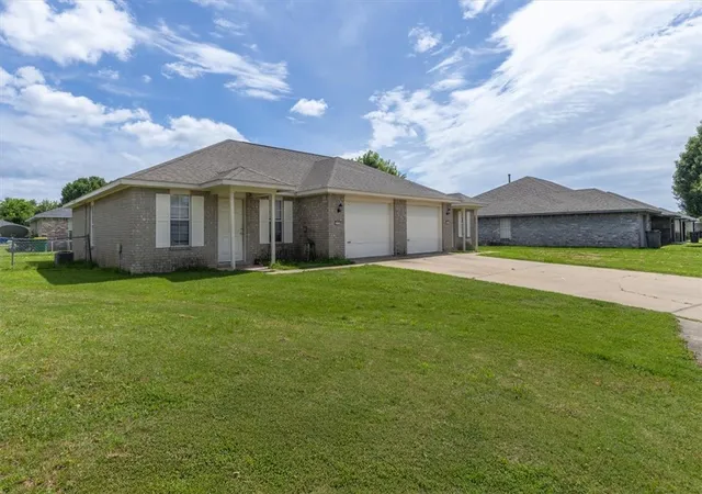3rd image of 3175 Braxton Ave, Springdale, AR 72764 | MLS# 1349414