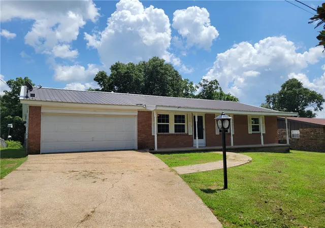 Photo 1 of Single family home for sale at 3313 Ridge Rd, Siloam Springs, AR 72761 | MLS# 1351140 | Listing updated on 2026-08-02