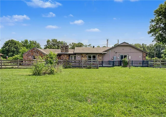 13th image of 7936 W Wedington Dr, Fayetteville, AR 72704 | MLS# 1349632