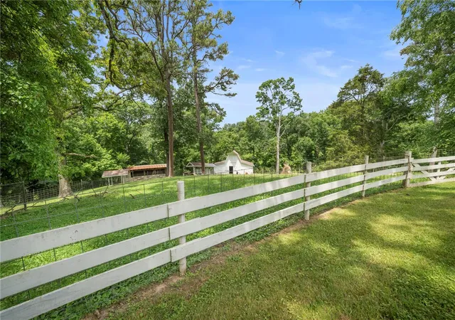 Photo 4 of Single family home for sale at 507 E Walnut St, Rogers, AR 72756 | MLS# 1351368 | Listing updated on 2026-07-06