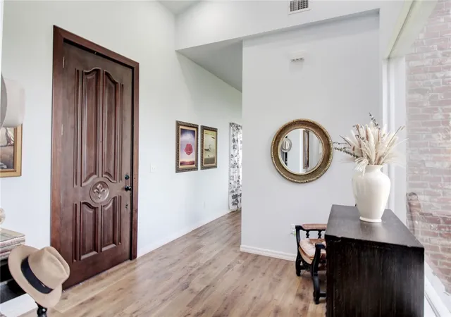 4th image of 1010 E Rockwood Trl, Fayetteville, AR 72701 | MLS# 1351093