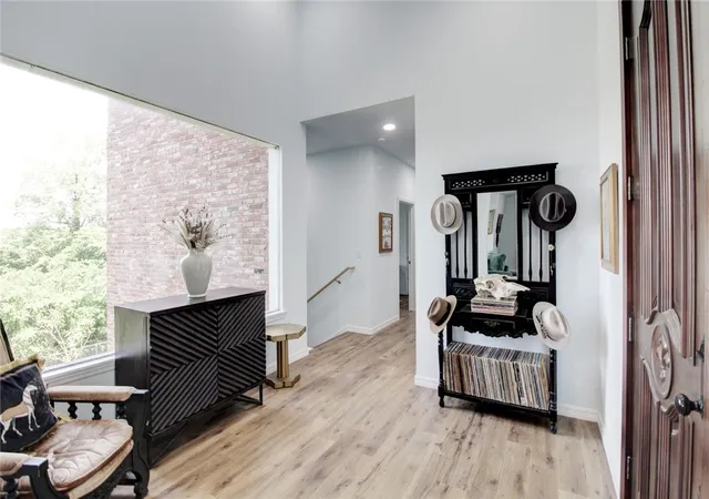 5th image of 1010 E Rockwood Trl, Fayetteville, AR 72701 | MLS# 1351093