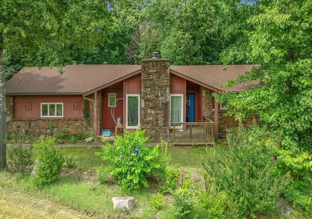 1st image of 2 Dulverton Dr, Bella Vista, AR 72715 | MLS# 1349220